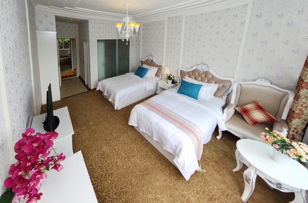 Panshan Tingquan Tuwo Holiday Resort Лэшань Номер фото